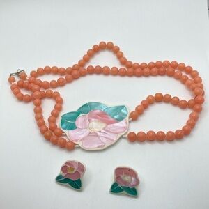 VTG Lee Sands MOP Inlay Lucite Beaded Floral Necklace & Earrings 24” & 1”